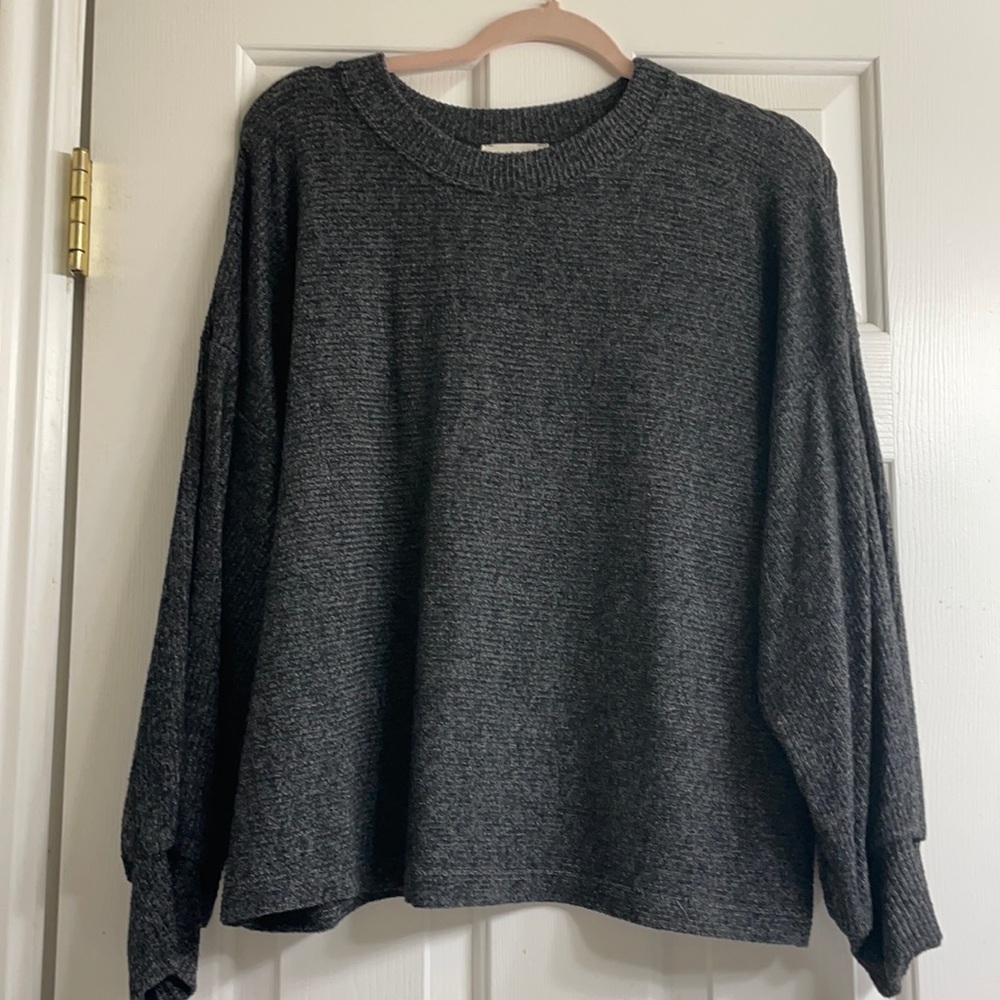 gray long sleeve